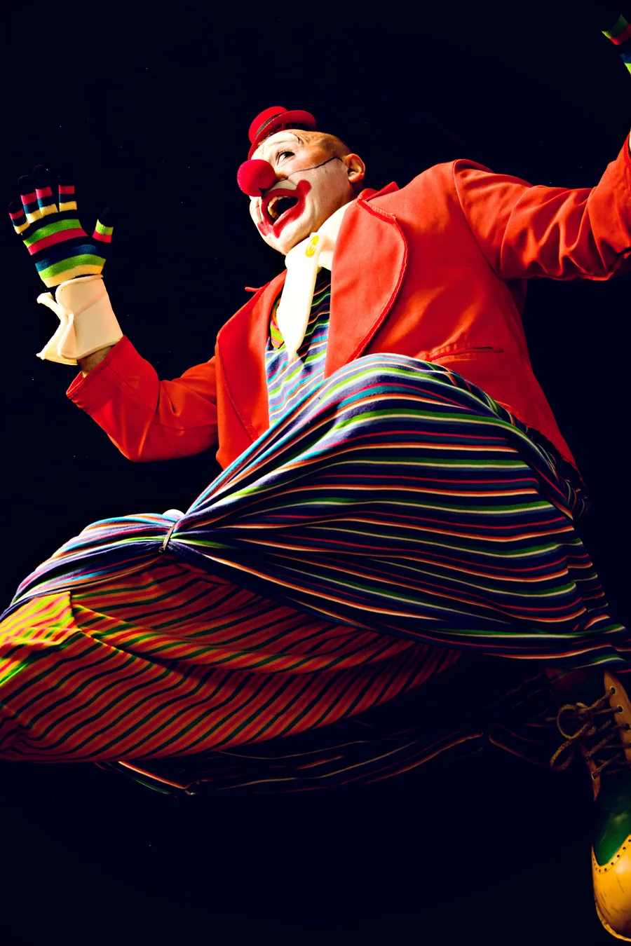 Personaje de Festival Chiripa invitando al Gran Acto